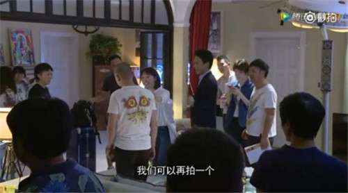 《外科风云》白百何强吻了靳东三次，靳东说再也不想拍吻戏了