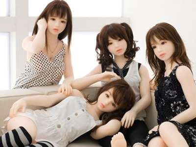 男人与充气娃娃做爱姿势套图