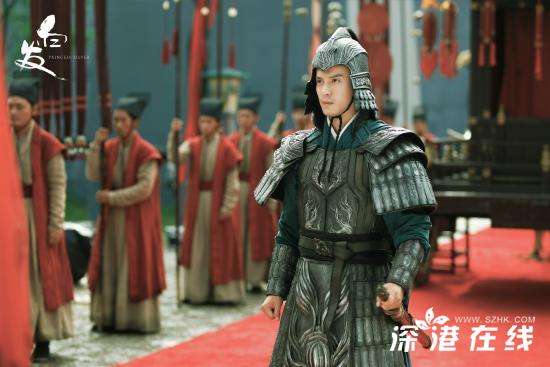 《白发》高爽彰显“总裁式”恋爱 重点剧目《觉醒年代》敬请期待