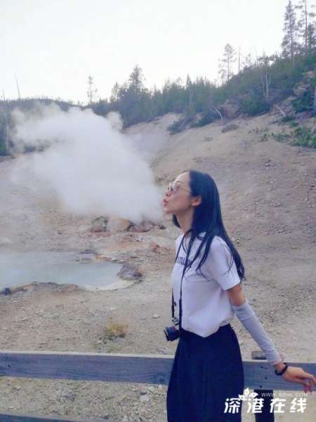 韩雪新自拍大玩借位 网友评论：皮起来真可爱