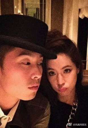 吴建豪婚变抱娃露面 粉丝直呼超有“父爱”
