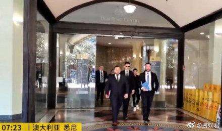 高云翔涉性侵案庭审正式启动 暴瘦现身未见董璇