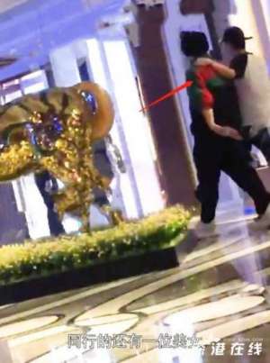 钱枫疑曝新恋情 深夜会面酒店共度一夜？