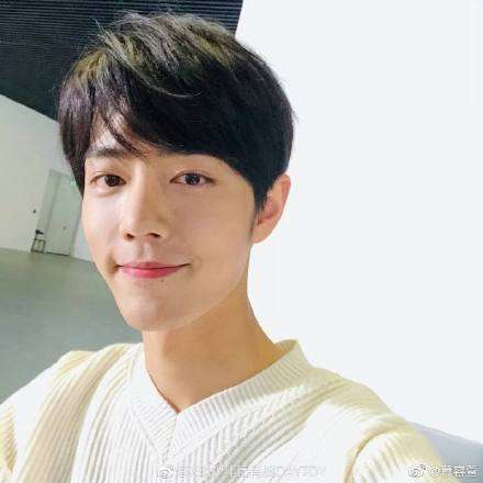 肖战工作室致歉声明：因代拍强行进入导致延误