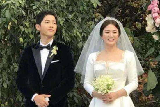 撒狗粮！宋仲基宋慧乔结婚一百天 宋仲基晒婚照超甜蜜！