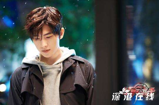 杨洋《全职高手》演绎反差萌 遭围剿上演刺激打戏