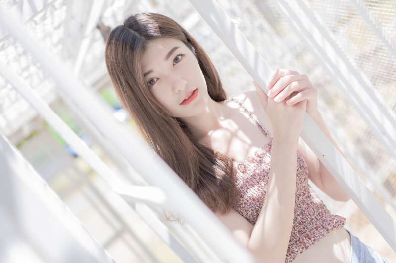 平胸女研究生