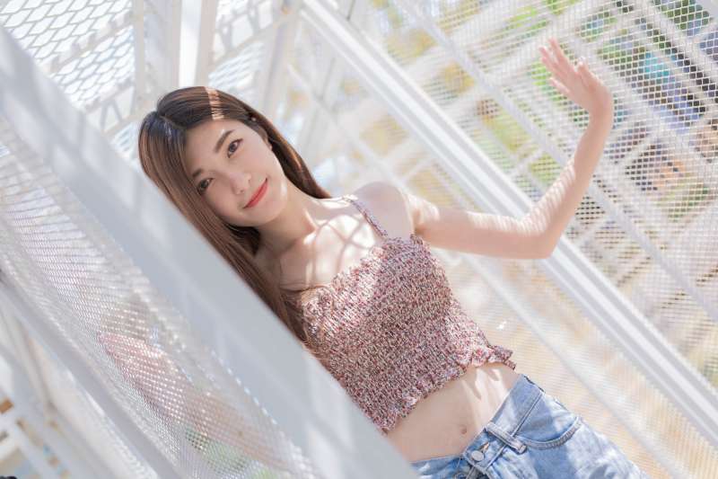 平胸女研究生