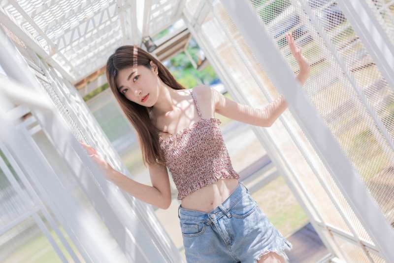 平胸女研究生