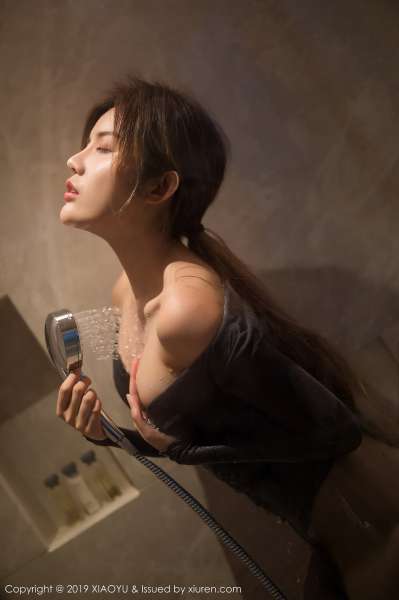 主治医生阿朱白丝吊带病房性感露出