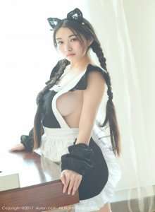 盼盼已鸠 - 透明旗袍和日系女仆装 写真图片
