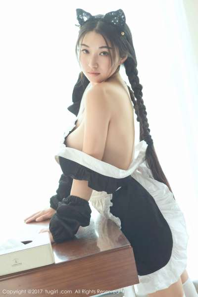 盼盼已鸠 - 透明旗袍和日系女仆装 写真图片
