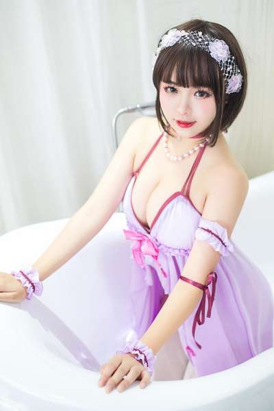 美娇娘纳砂~硕大巨乳呼之欲出
