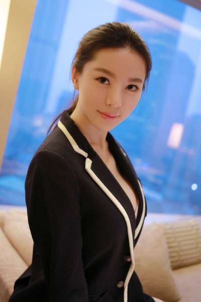 标准宅男女神御姐慕羽茜私房柔美