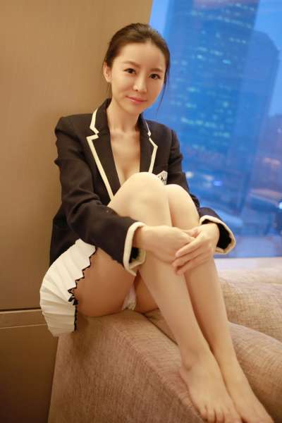 标准宅男女神御姐慕羽茜私房柔美