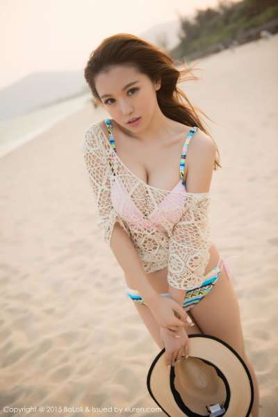 清纯美女刘娅希三亚旅拍写真图片