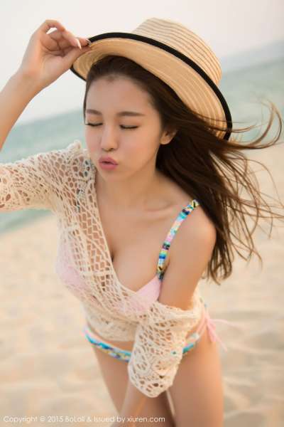 清纯美女刘娅希三亚旅拍写真图片