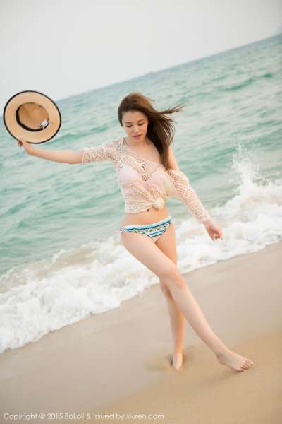 清纯美女刘娅希三亚旅拍写真图片