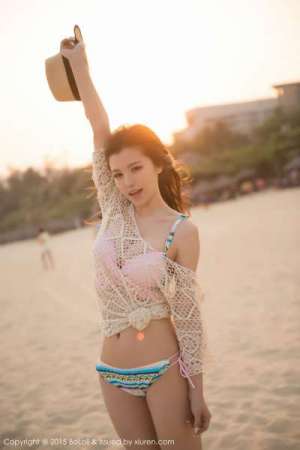 清纯美女刘娅希三亚旅拍写真图片