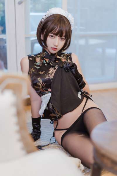 福利姬米线--黑丝旗袍