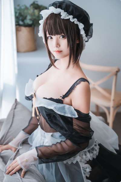 女仆装女孩写真