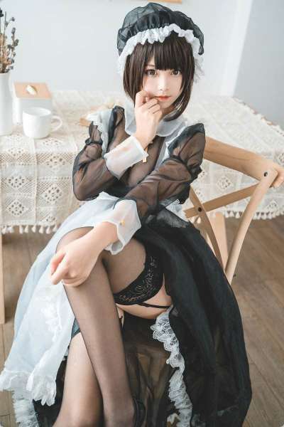 女仆装女孩写真