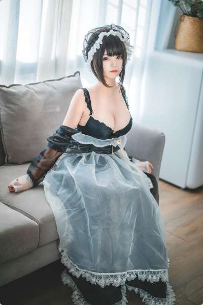女仆装女孩写真