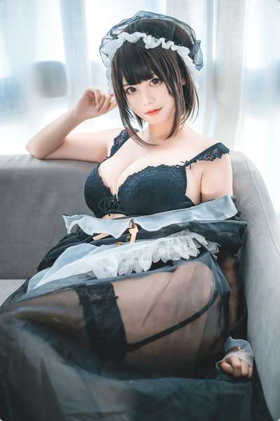 女仆装女孩写真
