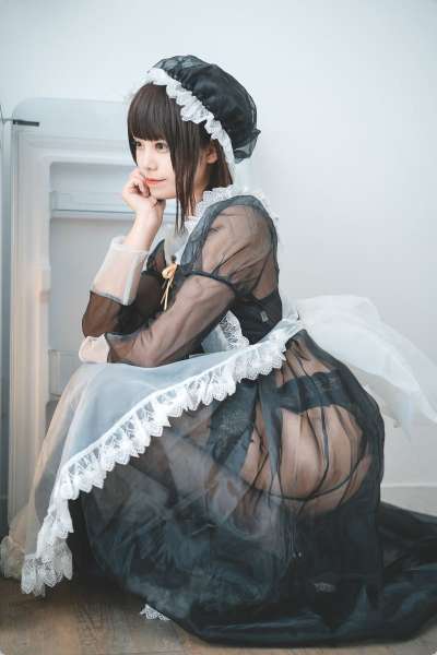 女仆装女孩写真