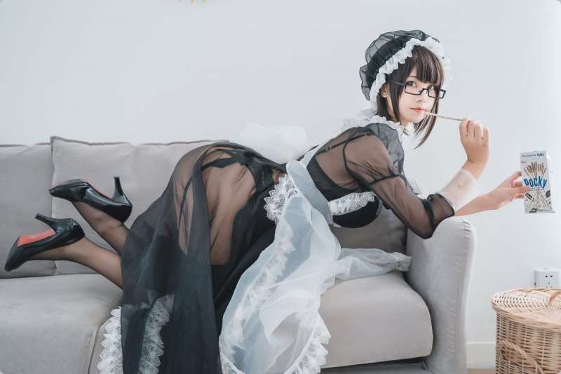 女仆装女孩写真