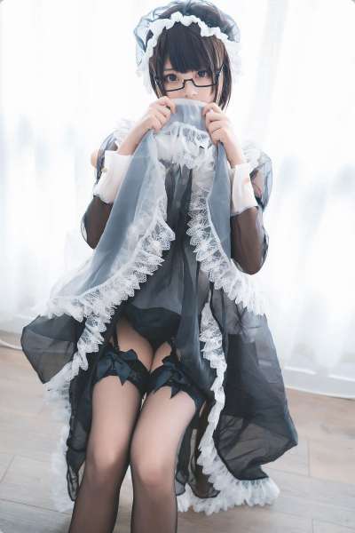 女仆装女孩写真