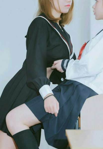 腿控+萝莉