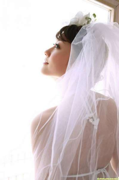婚纱配情趣丝袜你见过吗