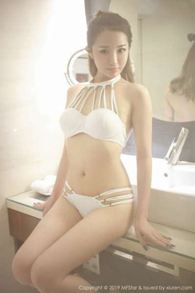 Sugar梁莹性感写真