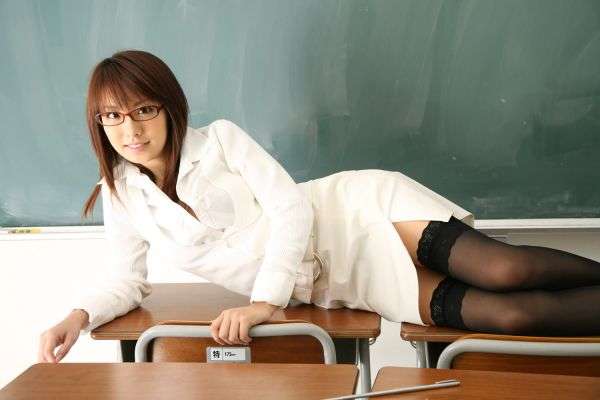 极盡诱惑的黑丝女教师