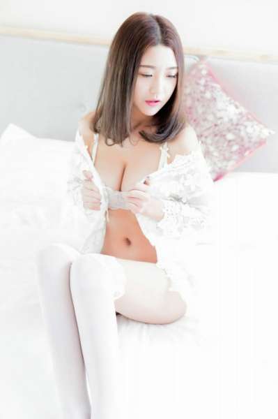 七月Julie性感写真