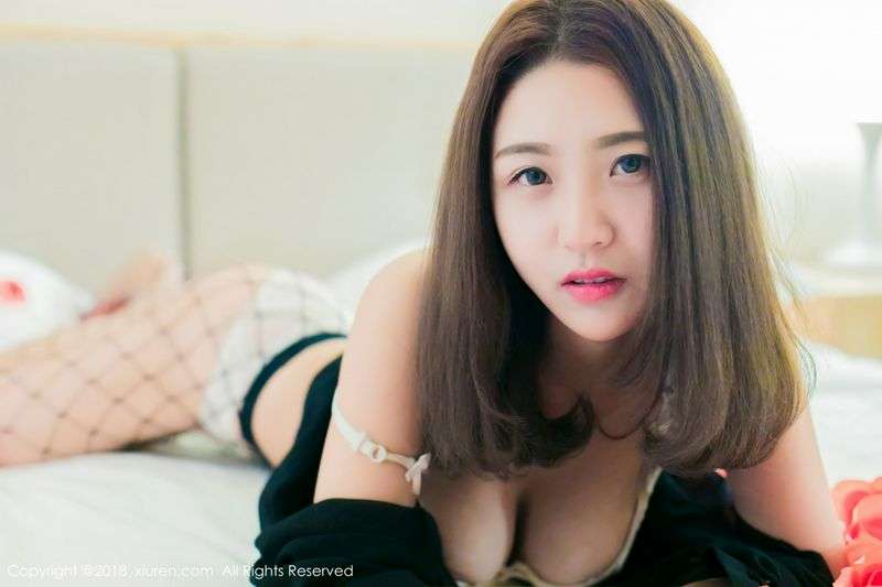 七月Julie性感写真