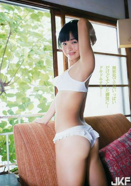 えっちなお姉さんのちょっとえっちなグラビア画像