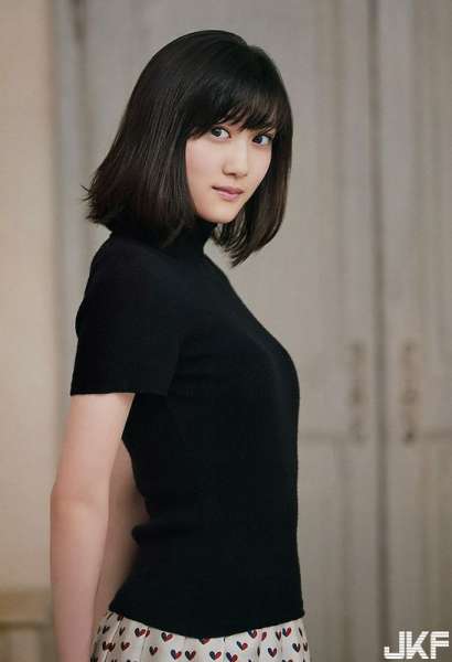 えっちなお姉さんのちょっとえっちなグラビア画像