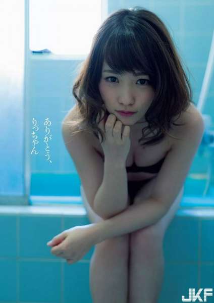 えっちなお姉さんのちょっとえっちなグラビア画像