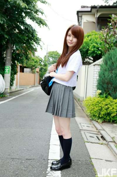 朝菜栞甘いロリフェイス之制服の完全なる融合