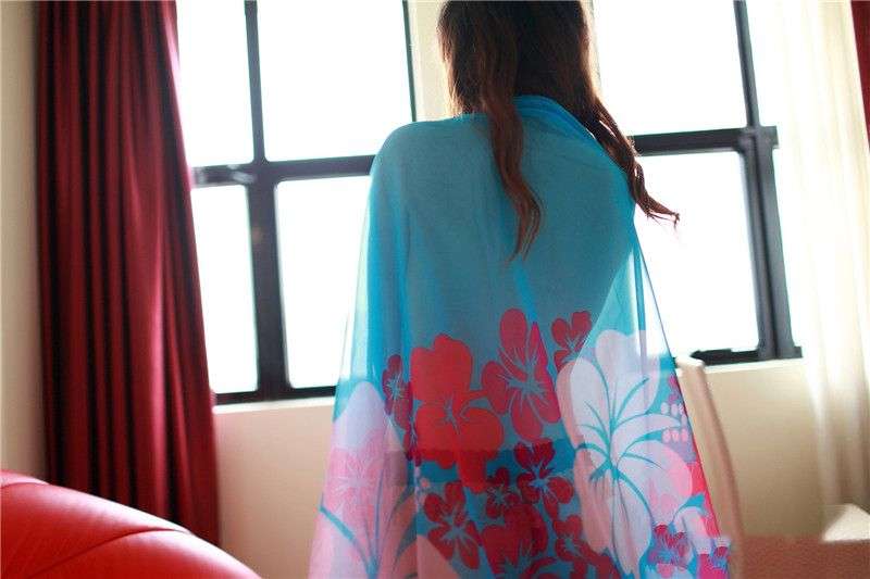 蓝色少妇的遮挡