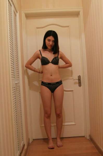 亚洲极品妹子吴优