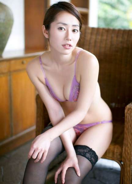 谷桃子藤田咲 套图写真图集高清写真图