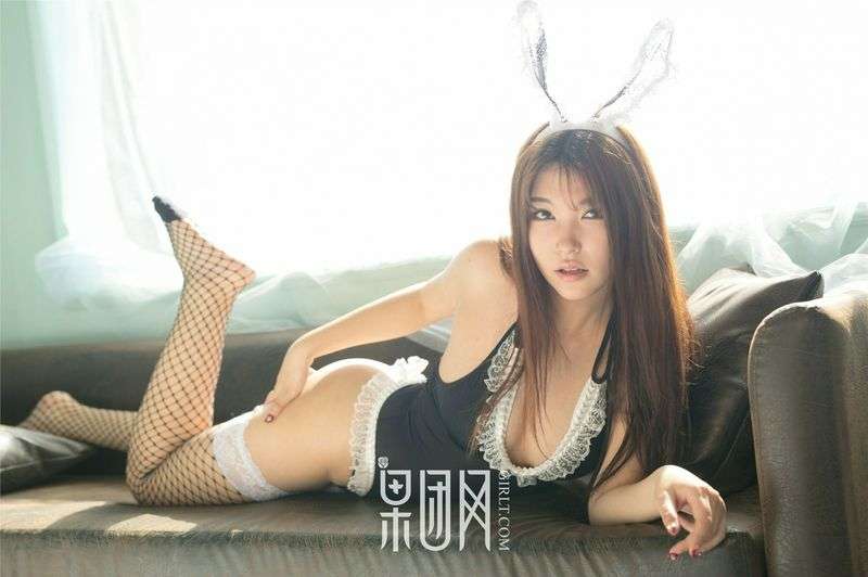 美臀兔女郎向唯
