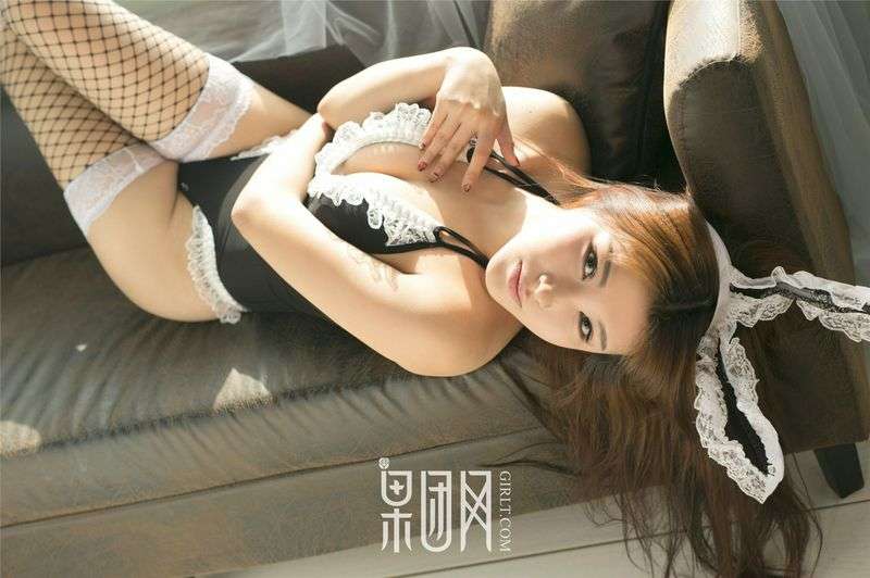 美臀兔女郎向唯