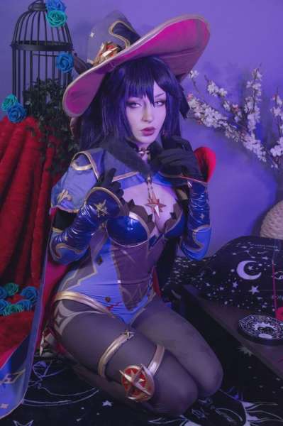 写真ShiroKitsuneMona