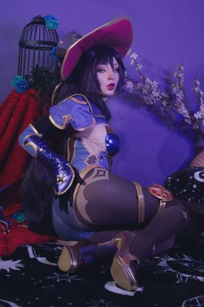 写真ShiroKitsuneMona