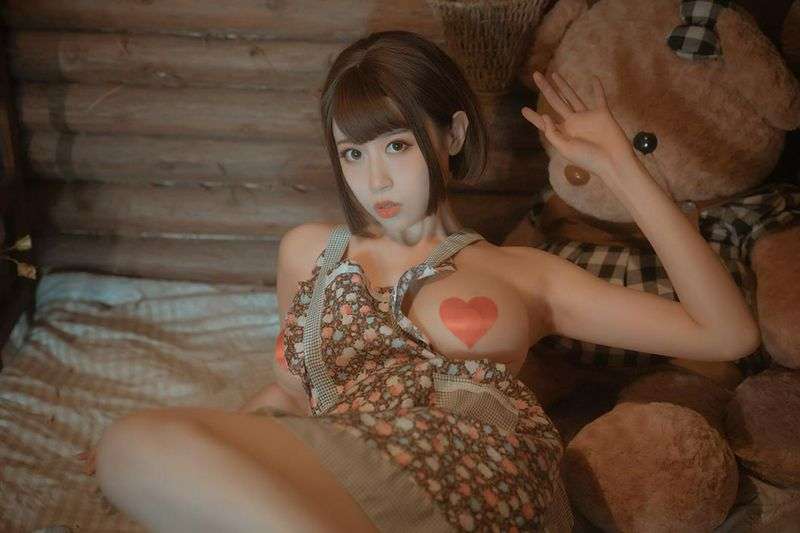 写真日本的老板娘VS中国的老板娘