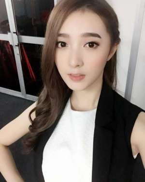 程爱玲大马气质美人私房照